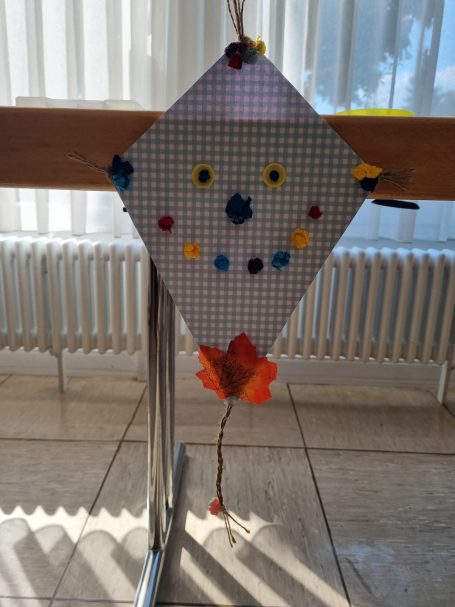 Wir basteln einen Drachen